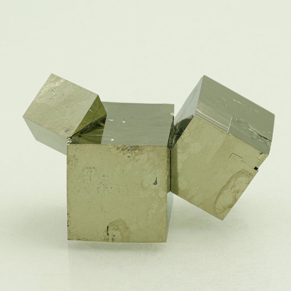 High quality! Pyrite crystal cluster - Height: 2.7 cm - Width: 5.1 cm- 109 g #4.3