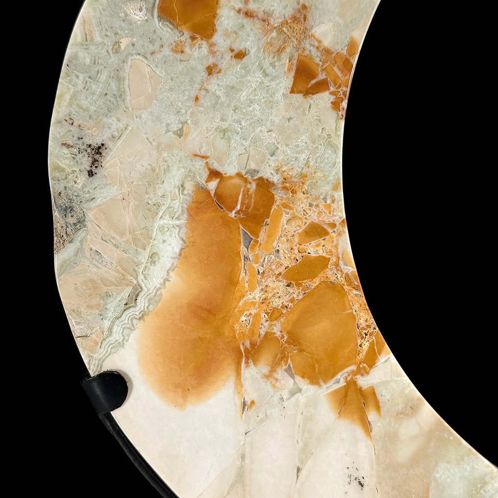 Senza prezzo di riserva - Meravigliosa mezzaluna in onice A forma di luna su un supporto personalizzato - Altezza: 27.3 cm - Larghezza: 15 cm- 1700 g - (1) #4.3