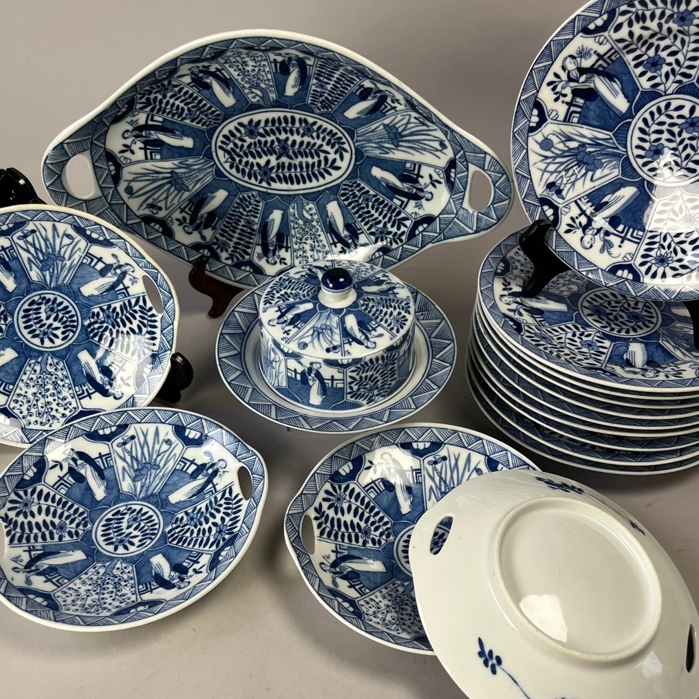 Breakfast set (17) - Antiek - Mosa, Maastricht – Long Elize Chinoiserie – Uitgebreid Ontbijt/Lunchservies – eind 19e eeuw - Porcelain #1.0