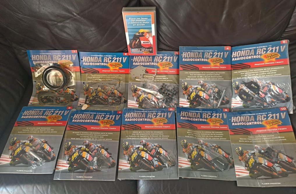 Altaya 1:5 - Model motorcycle (16) - Honda RC 211 V #1.0