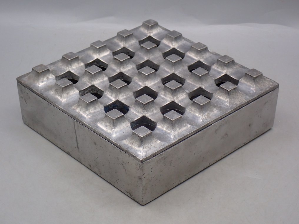 Diverse Ting - Holger Bäckström & Bo Ljungberg - Askebeger - Ultima 15 - Aluminium #2.1