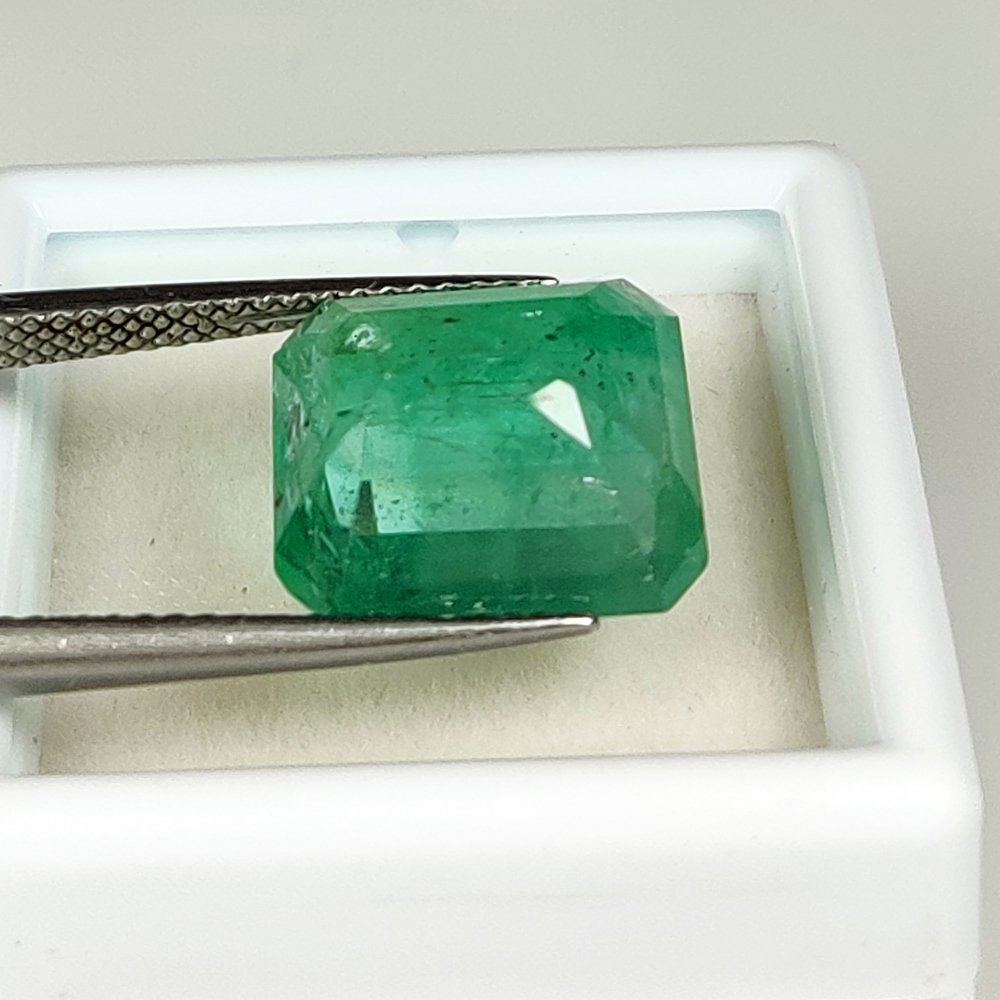 1 pcs Grøn Smaragd - 7.05 ct - International Gemological Institute (IGI) #2.1