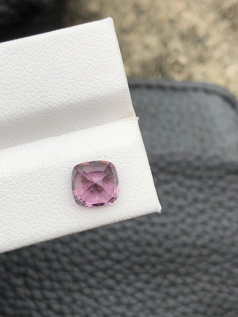 Fără preț de rezervă - 1 pcs  Purpuriu, Roz Spinel  - 2.30 ct - Asociația internațională de pietre prețioase colorate (ICA GemLab) #2.1
