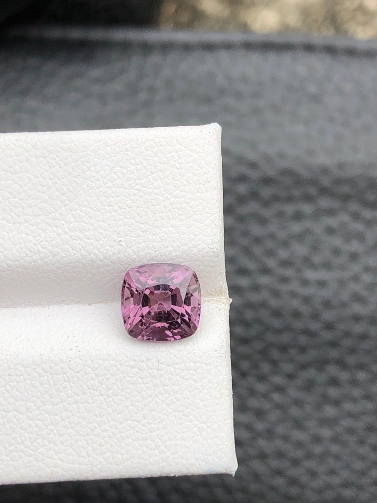 Fără preț de rezervă - 1 pcs  Purpuriu, Roz Spinel  - 2.30 ct - Asociația internațională de pietre prețioase colorate (ICA GemLab) #4.3