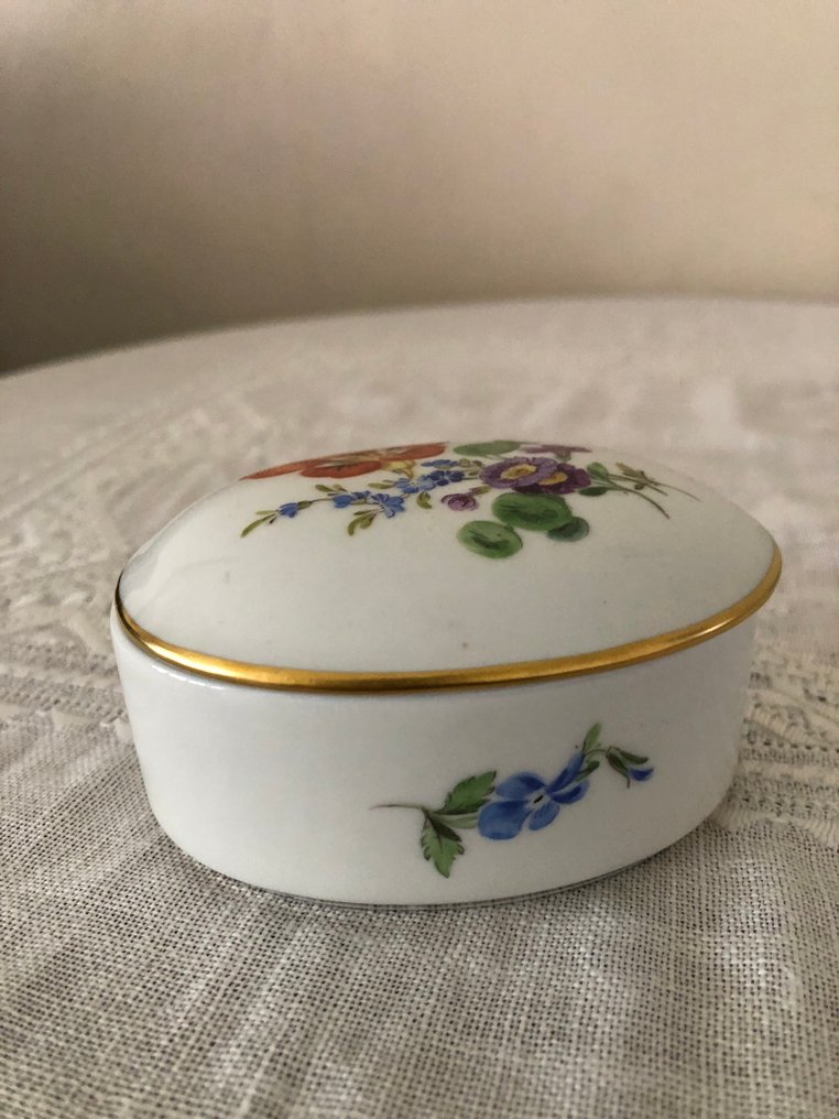 Meissen & KPM - Laatikko (2) - Posliini, posliini - Laatikko ja astia #1.0