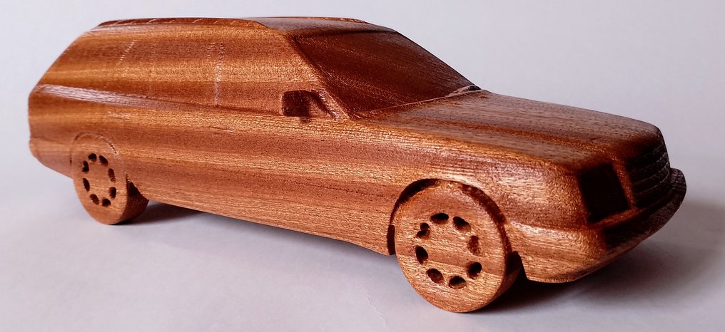 1:16 - 模型跑车 - E-Class W124 Wagon 1993 #4.3