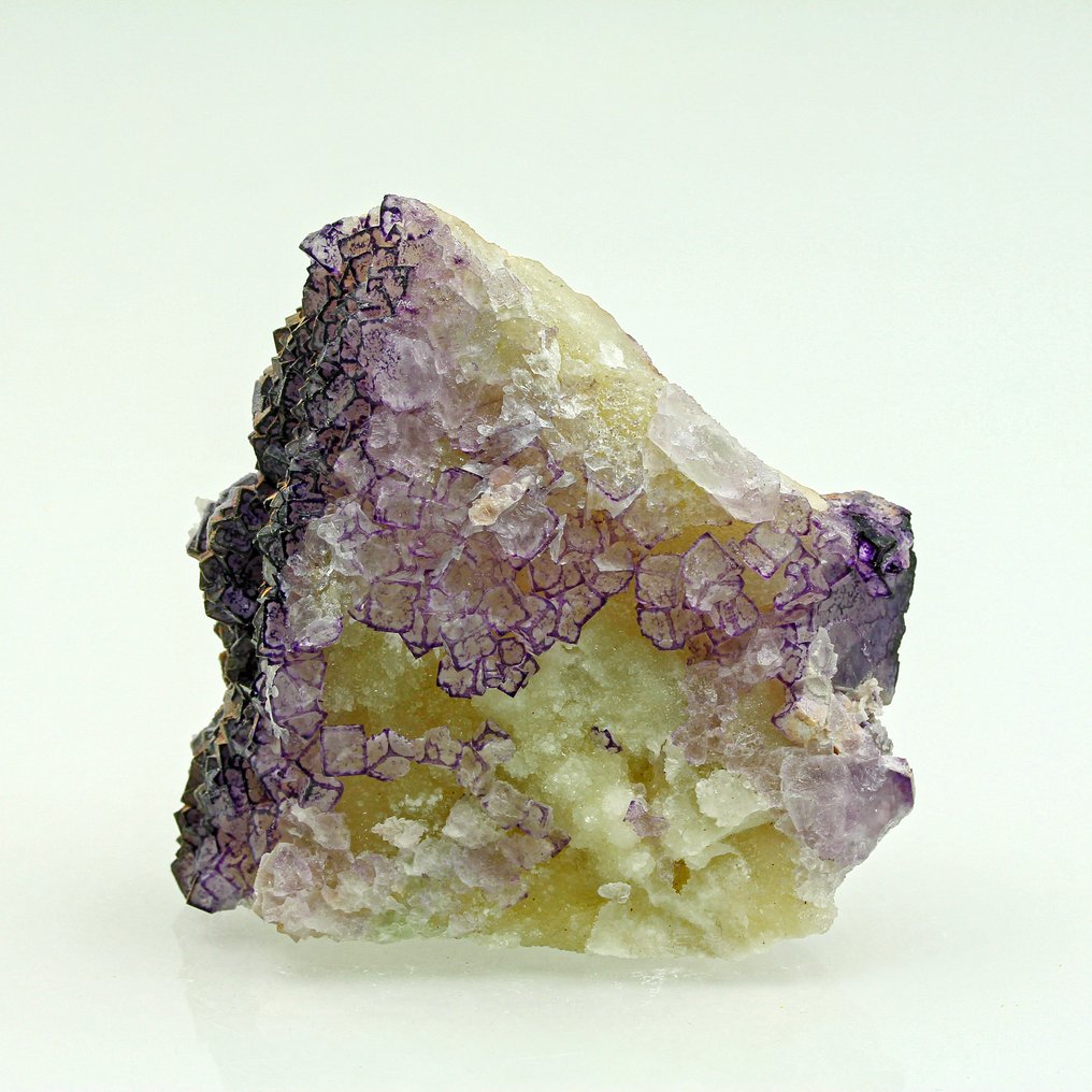 QR code Fluorite on Quartz Crystals - Height: 7.3 cm - Width: 7.3 cm- 216 g #4.3