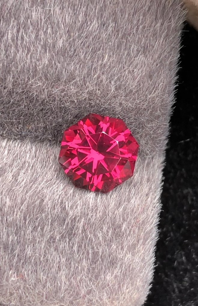 χωρίς τιμή ασφαλείας - 1 pcs  Μωβ, Κόκκινο Γρανάτης  - 2.17 ct - International Gemological Institute (IGI) #1.0