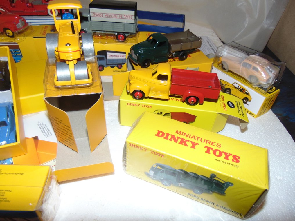 Dinky Toys, Atlas, Mattel 1:43 - Αυτοκίνητο μοντελισμού (17) - Collection Of Boxed Dinky Toys Re-Issue Models, Various Examples - Ποσότητα μοντέλων #2.1