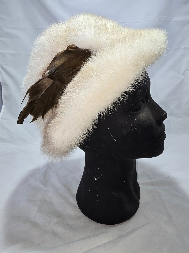 Saga Furs - Hat - Fur, Mink #1.0