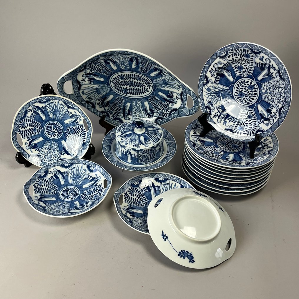 Breakfast set (17) - Antiek - Mosa, Maastricht – Long Elize Chinoiserie – Uitgebreid Ontbijt/Lunchservies – eind 19e eeuw - Porcelain #2.1