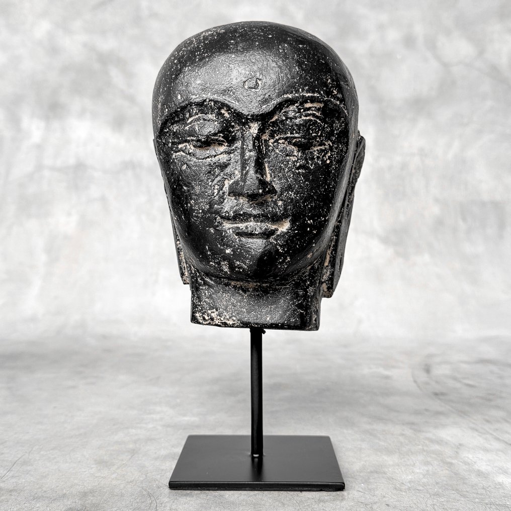 塑像, NO RESERVE PRICE - C - Javanese Budha Head on a custom stand - 28 cm - 熔岩石 - 2025 #2.1