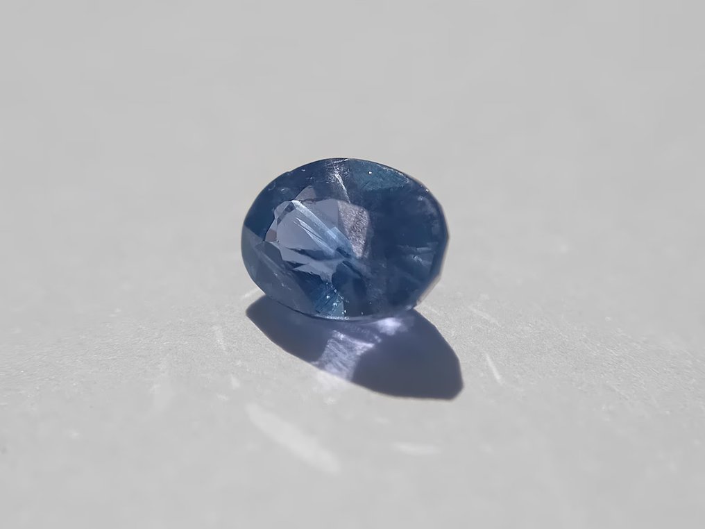 1 pcs  蓝色, 紫罗兰色 蓝宝石  - 1.36 ct - 西班牙宝石学院（IGE） #1.0