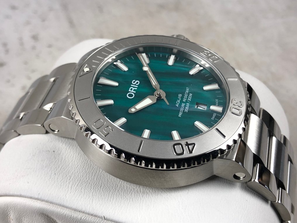 Oris - Aquis Date X Bracenet Automatic - 01 733 7730 4137-07 8 24 05PEB - Män - 2020+ #4.3