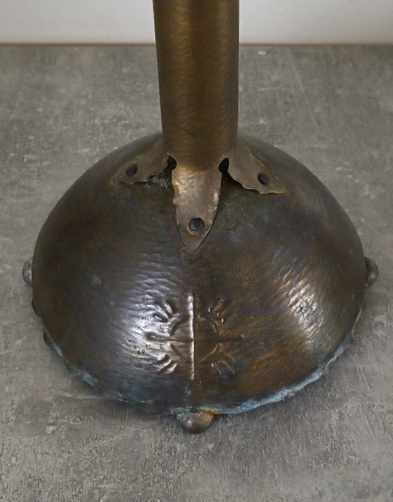 Contenitore liturgico per l'acqua benedetta su un supporto standard - 28 cm - Antico - Bronzo, Rame - 1940-1950 #4.3