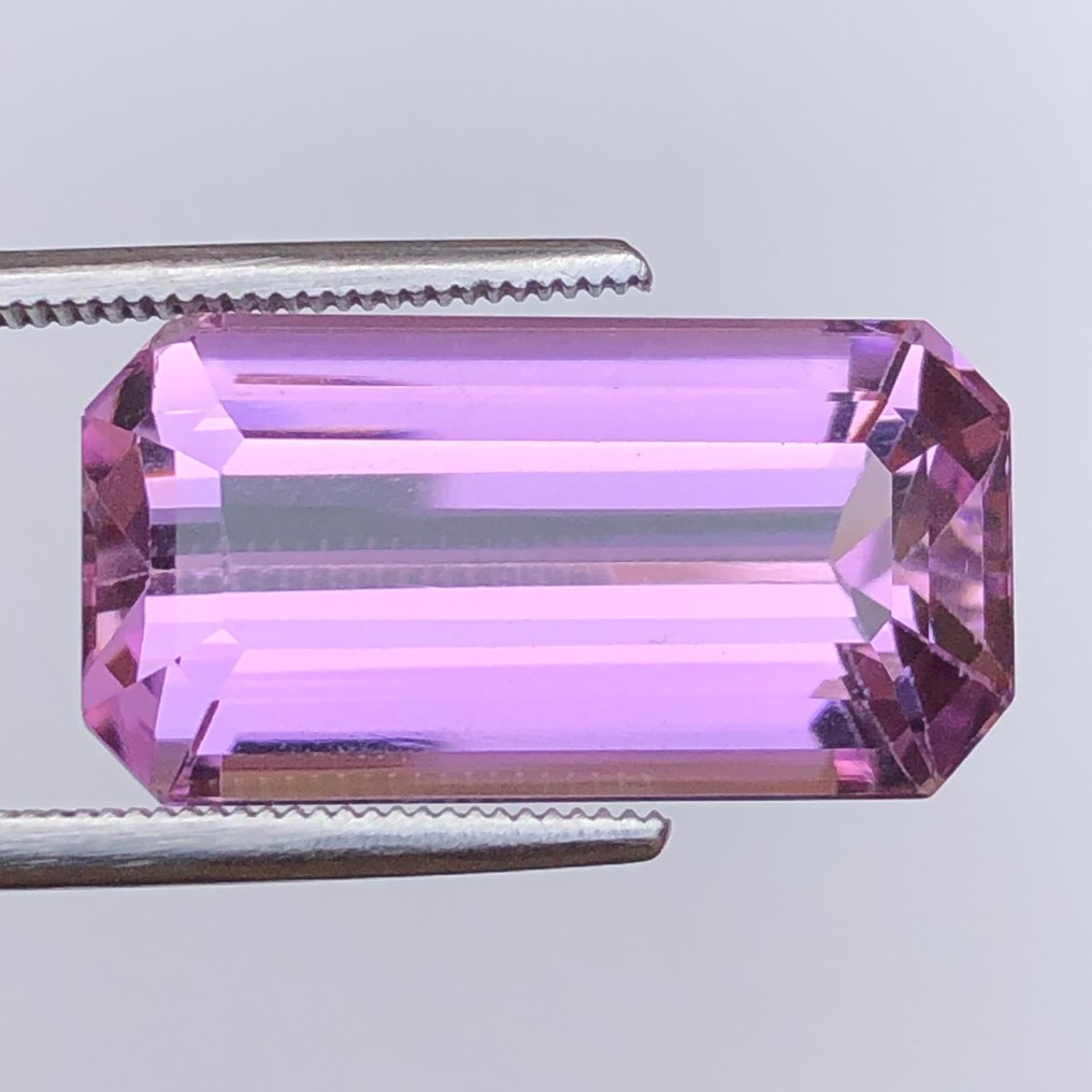 没有保留价 - 1 pcs  粉色, 紫罗兰色 紫锂辉石  - 14.60 ct - 国际宝石研究院（IGI） #4.3