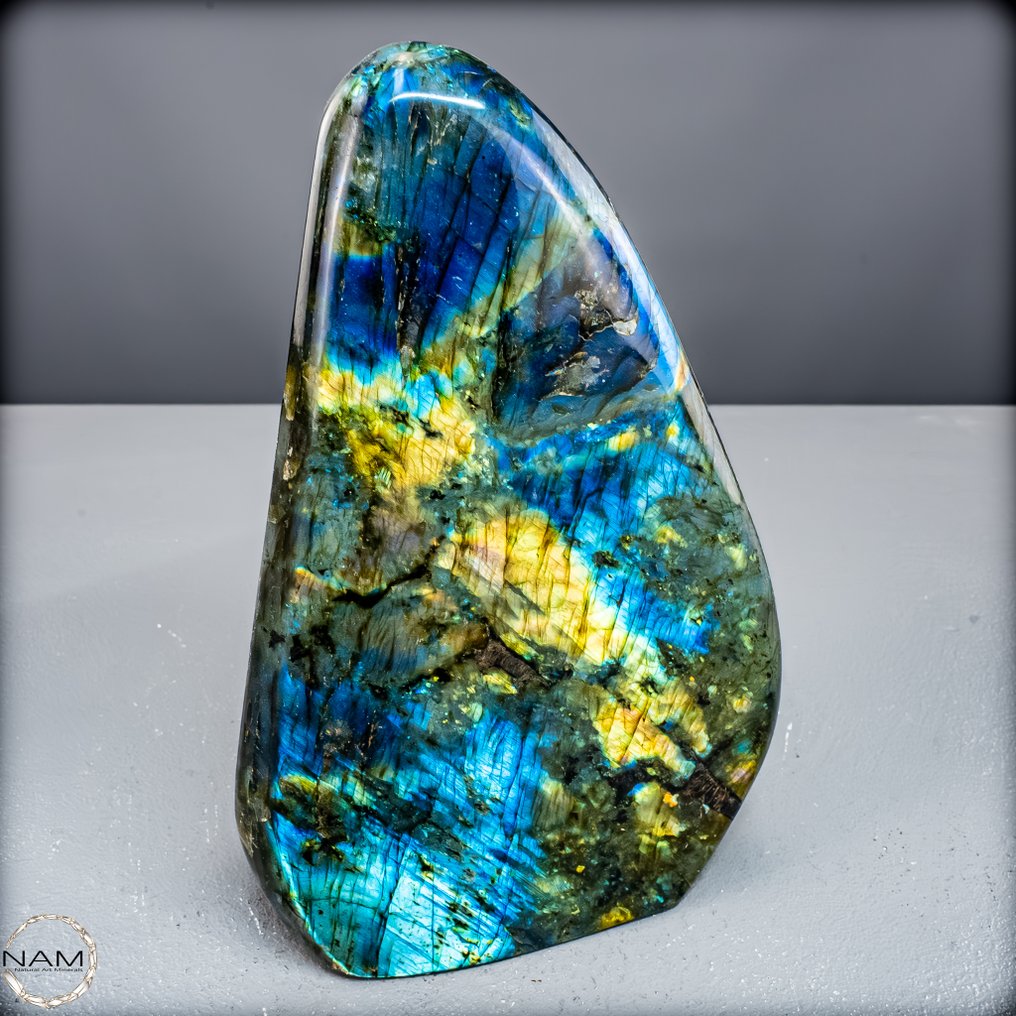 Natural First Quality Labradorite Polished- 2288.14 g #1.0