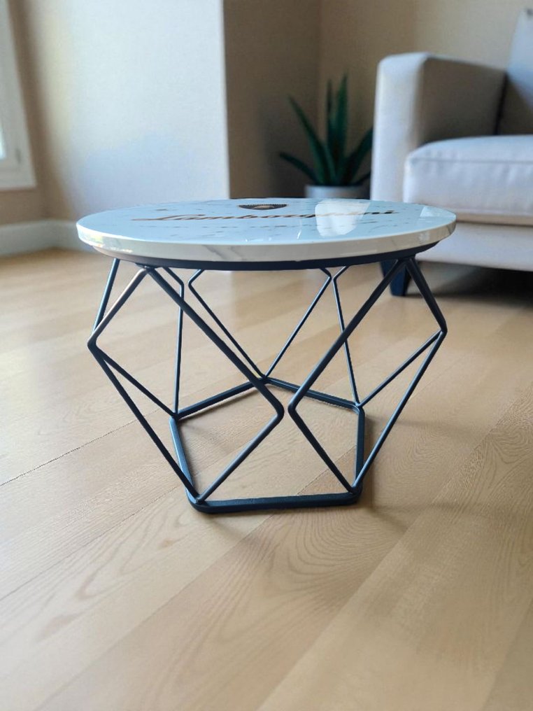 τραπεζάκι - Lamborghini - 2025 #1.0