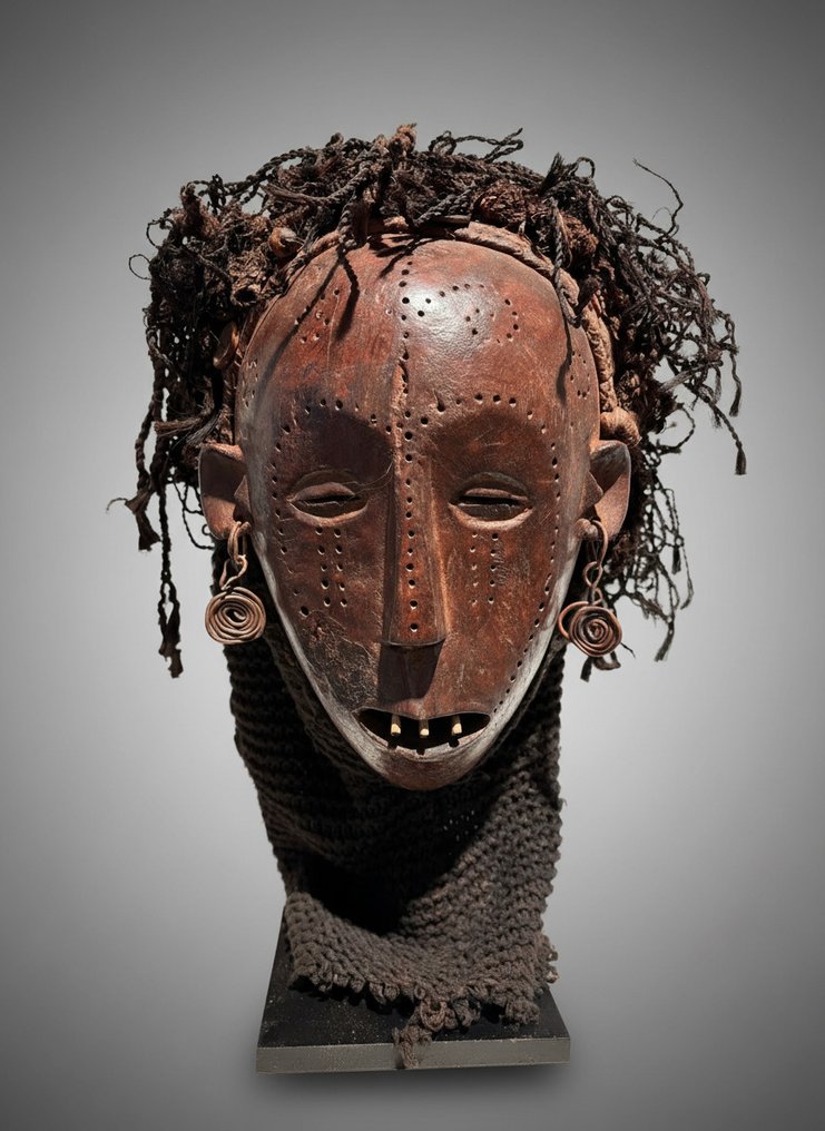 Maschera da ballo - Ovimbundu - Congo  (Senza prezzo di riserva) #1.0