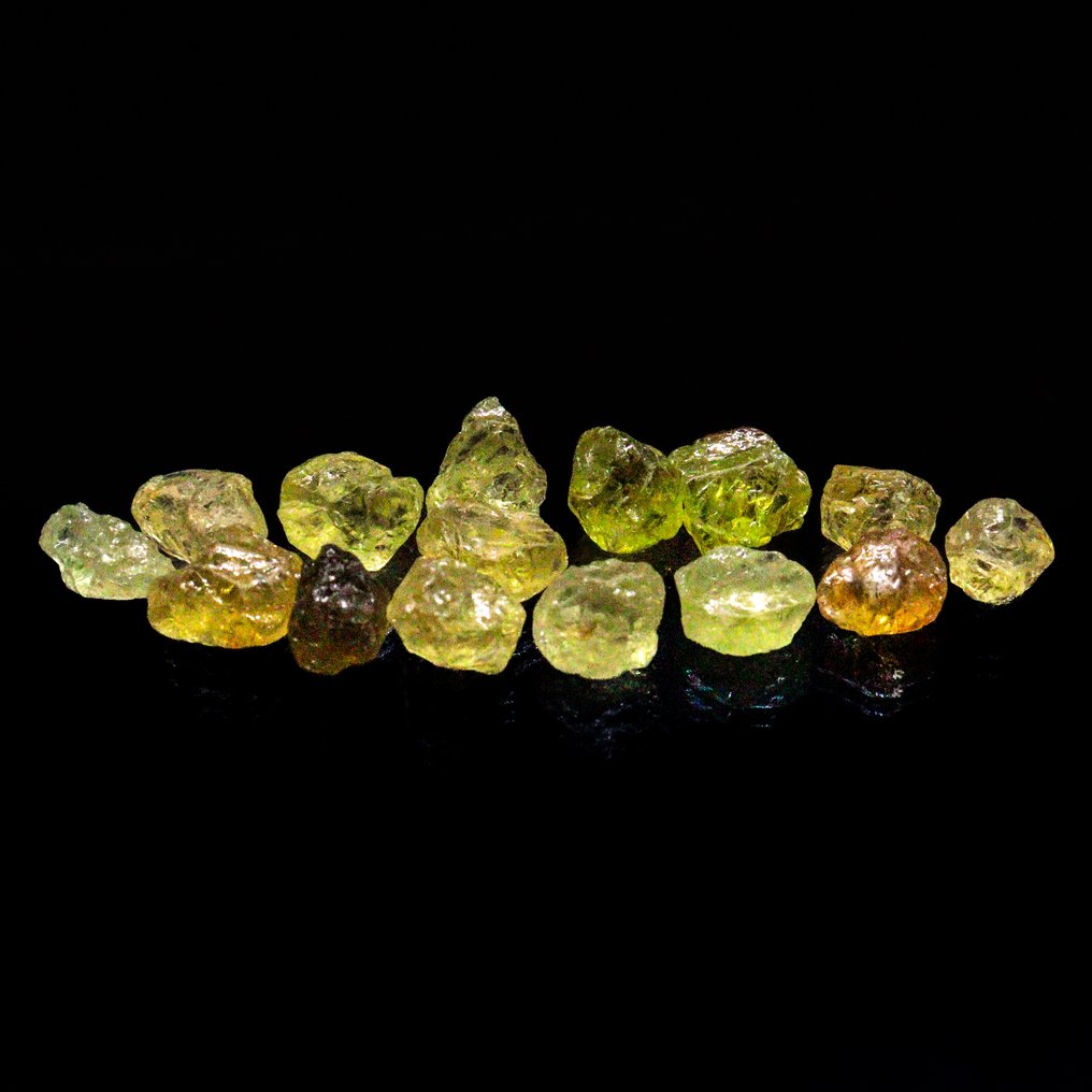 Collection Premium Mali Garnet • 33,85 carats • Teinte jaune doré unique- 6.77 g - (15) #4.3