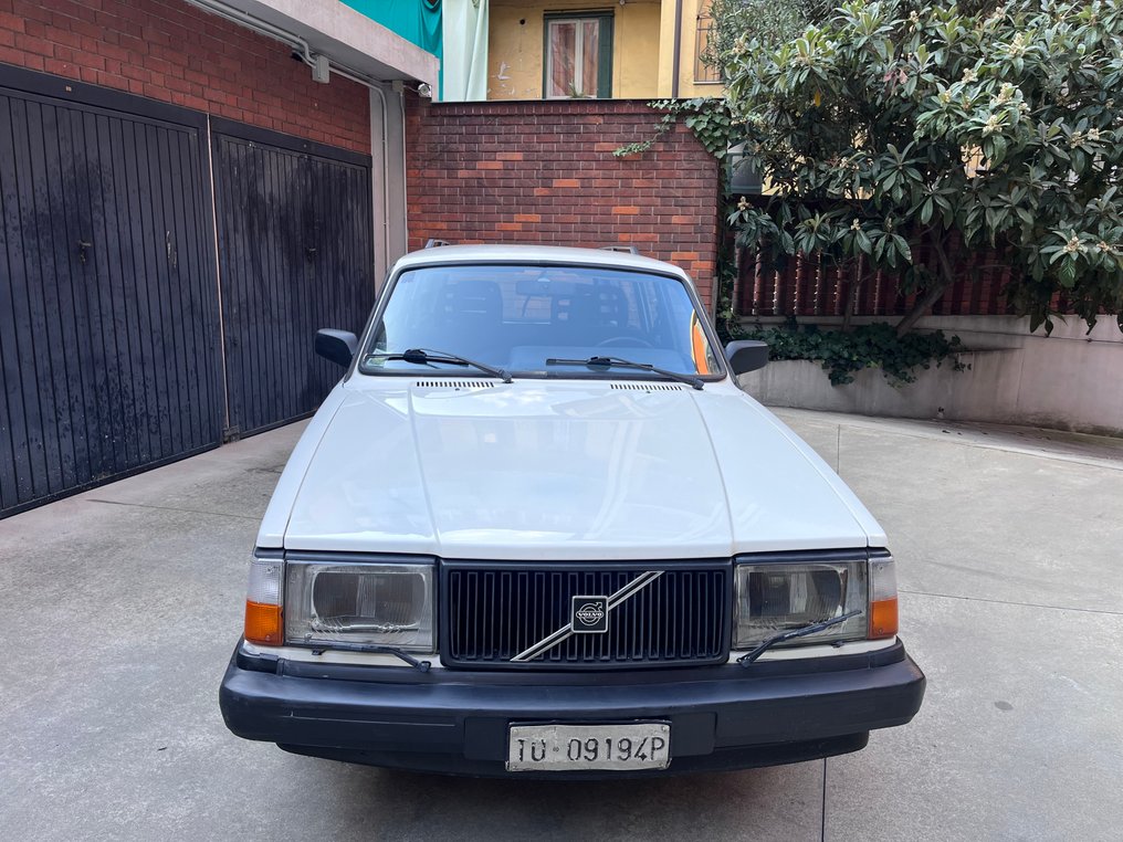 Volvo - 240 Polar - NO RESERVE - 1990 #2.1
