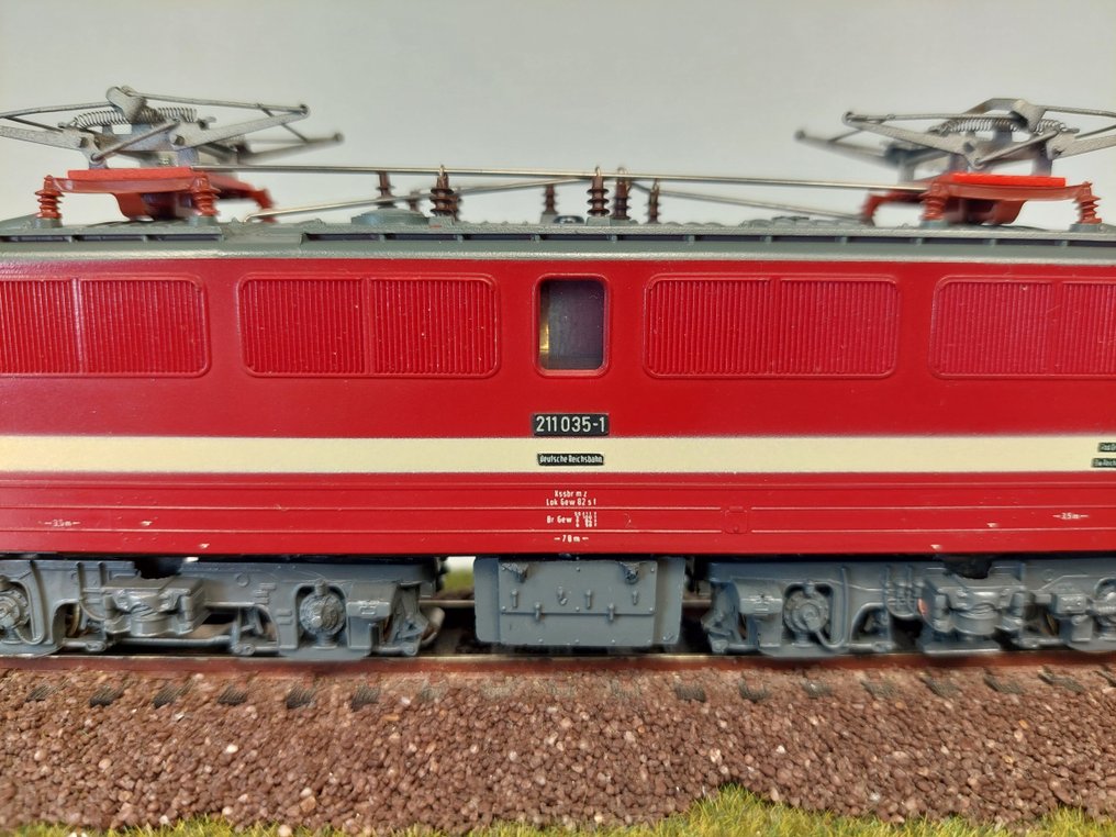 Piko, Märklin H0 - 5/6213 - Locomotiva elétrica (1) - BR 211 035-1 - DR (DDR) #2.1