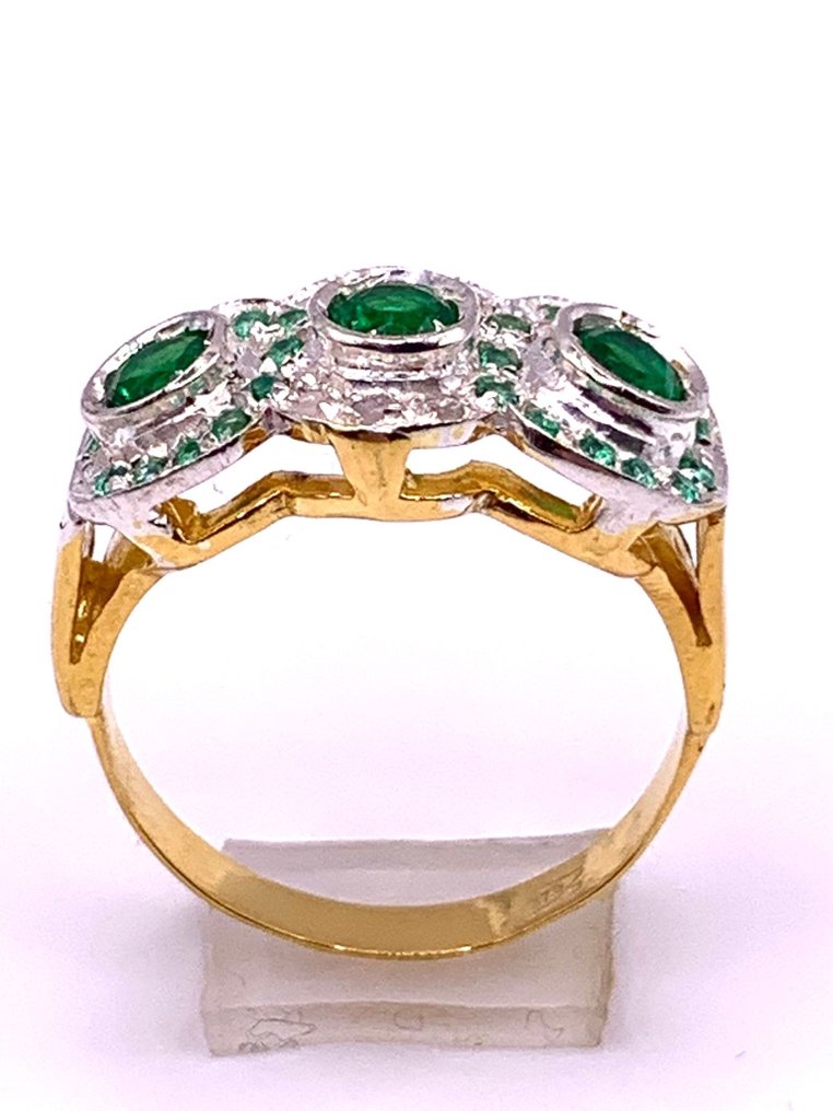 χωρίς τιμή ασφαλείας - Βραδινό δαχτυλίδι - 9 kt. Κίτρινο χρυσό, Ασημί Σμαράγδι - Σμαράγδι - Diamanti #2.1