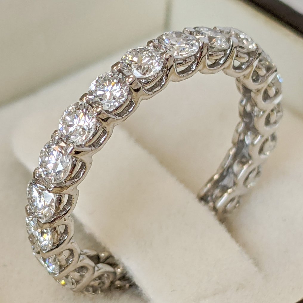 χωρίς τιμή ασφαλείας - Δαχτυλίδι αιωνιότητας - 14 καράτια Λευκός χρυσός -  2.19ct. tw. Διαμάντι (Εργαστηριακής καλλιέργειας) - Eternity IGI #1.0