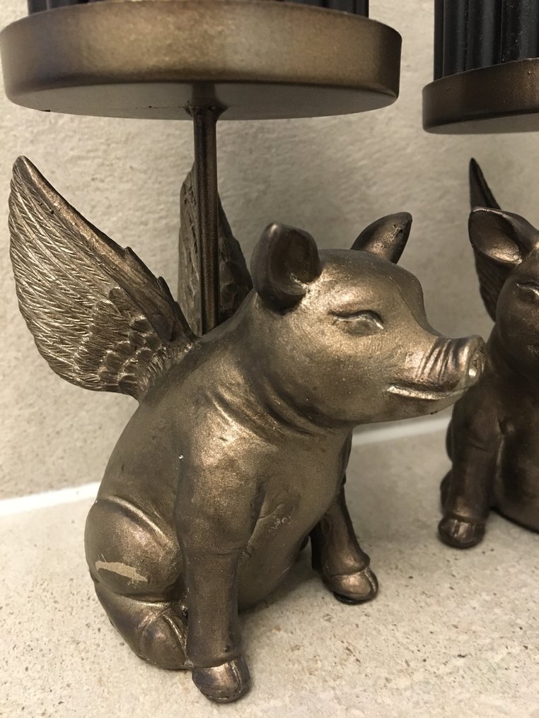 燭台 (2) - 樹脂, 鐵 - 奢华猪肉带翅膀 #3.2