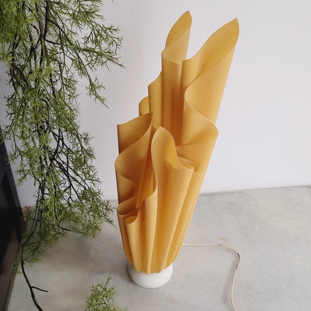 Gergia Jacob - Φωτιστικό - Αθηνά, 1975 - Μάρμαρο, Ρητίνη #4.3