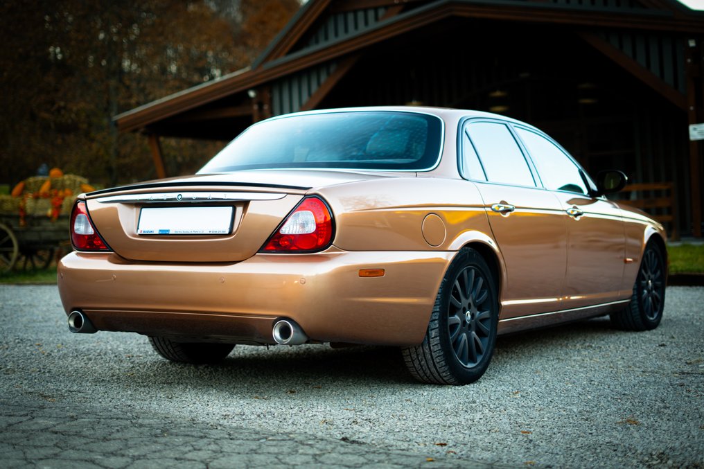 Jaguar - XJ8 - 2003 #1.0