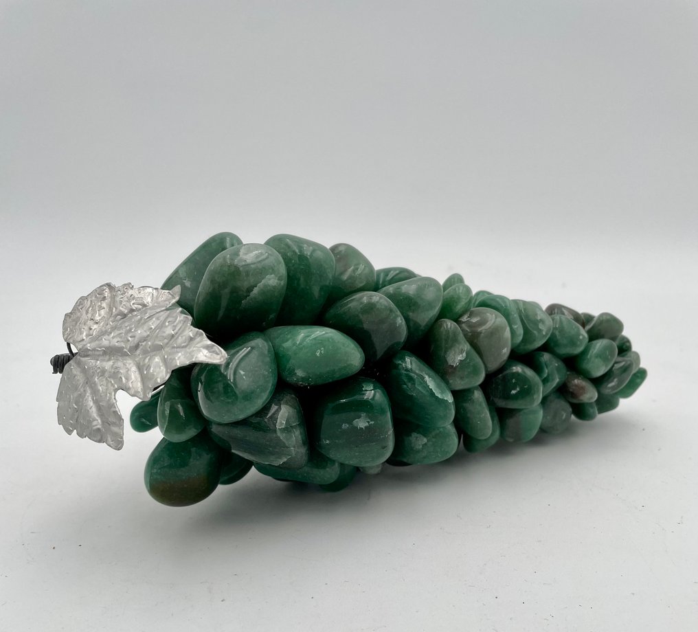Sculpture, Luxurious Polished Stone Grape Cluster - L. 23 cm, Record Weight 1kg - 23 cm - Jade #3.2