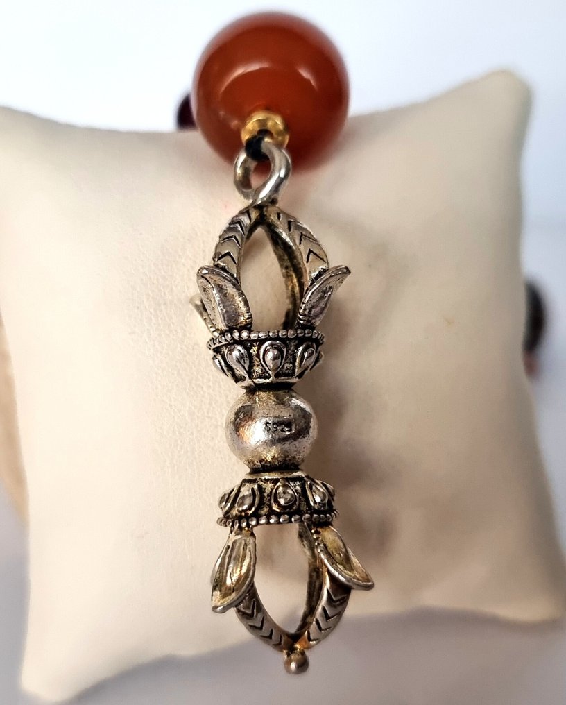 Agate & Carnelian - Harmonize energies Buddhist necklace - dZi - Tantric ritual - Scepter - Varja with 4 claws - 'Thunder & Diamond'- 181.61 g #3.2