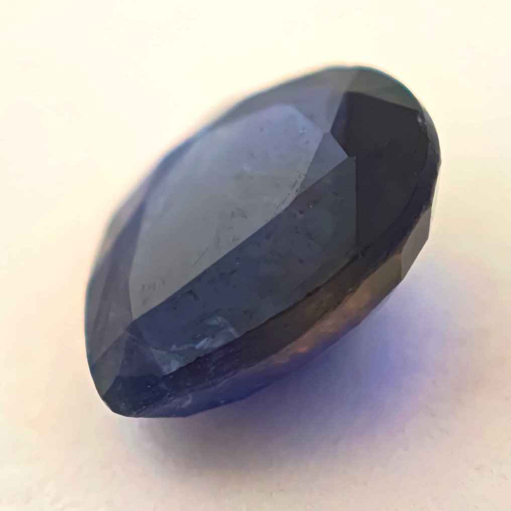 No Reserve Price Iolite  - 5.34 ct - Instituto Gemólogico Español (IGE) - Violetish Blue #1.0