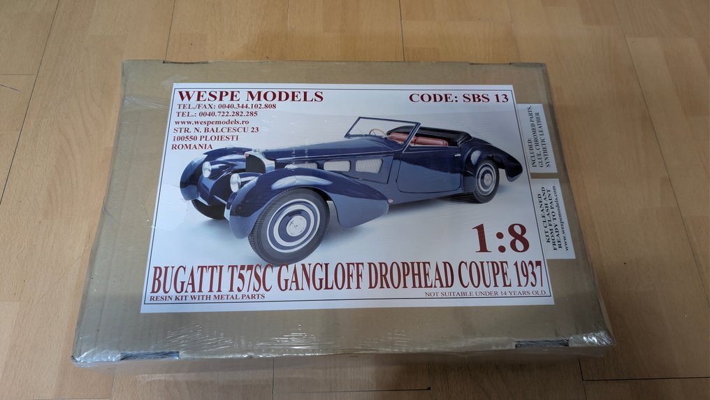 Wespe Models 1:8 - Model kit - BUGATTI T57SC GANGLOFF DROPHEAD COUPE 1937 #1.0