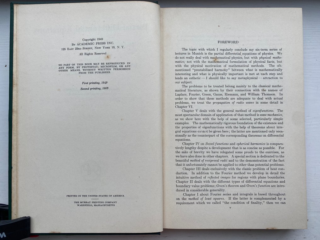 Arnold Sommerfeld - Partial Differential Equations in Physics. - 1953 #4.3