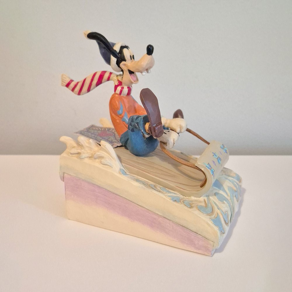 Enesco - Disney Traditions - Goofy Sledding A Wild Ride figure #1.0