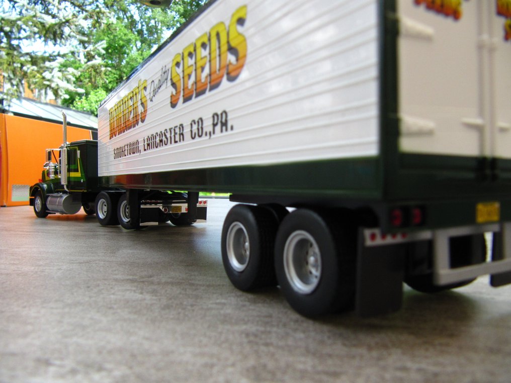 IXO 1:43 - Modellino di camion - MARMON #1.0