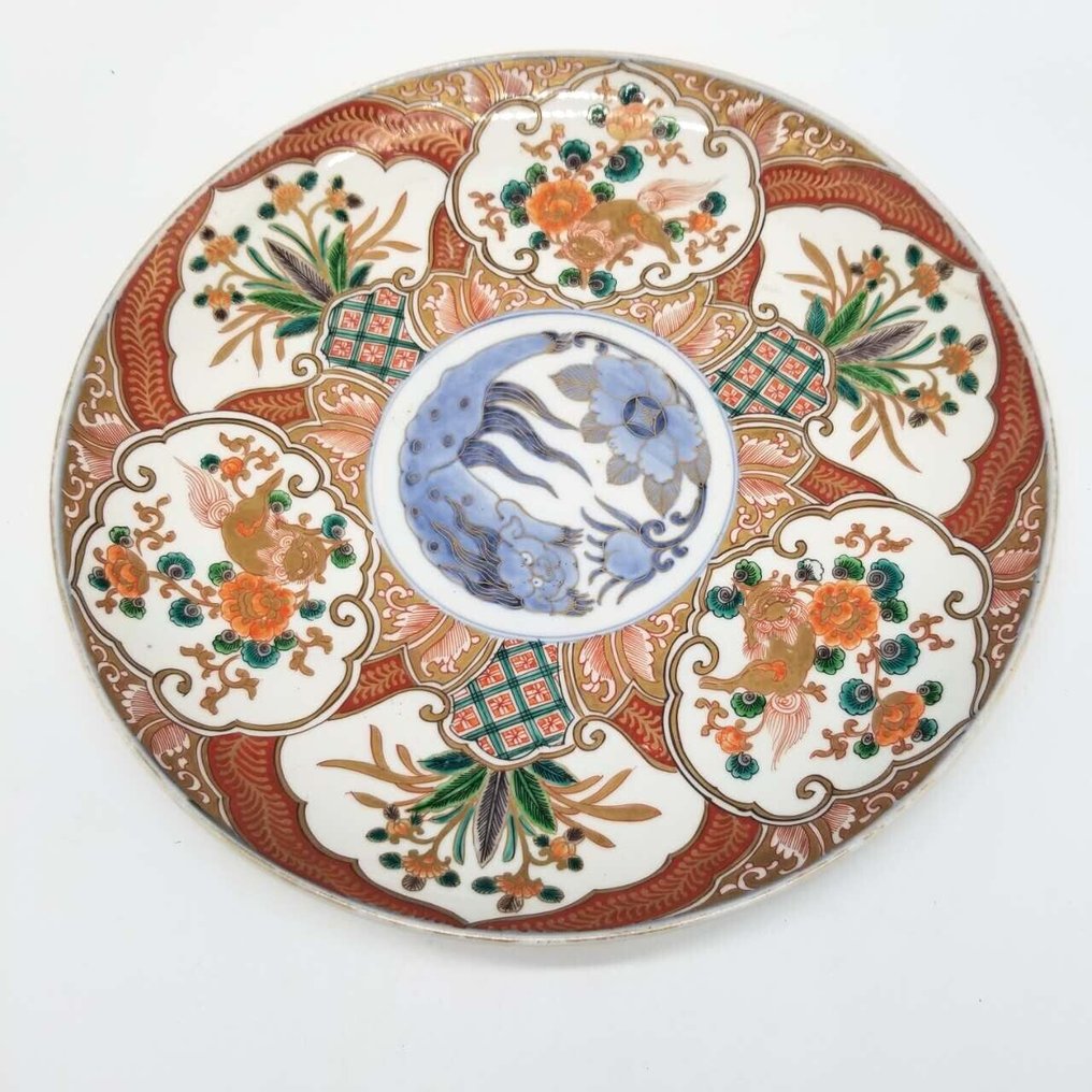 伊万里瓷盘,装饰有狮子神兽 - 瓷器 - 日本 - 大正時期(1912-1926) #1.0