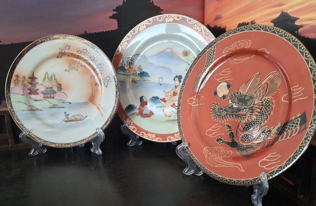 Themed collection - A collection of Japanese hand-painted plates. #1.0