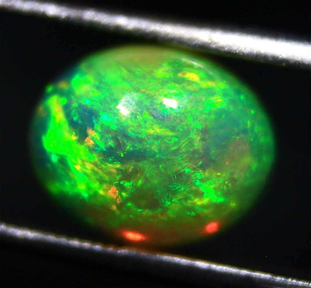 Cts. 1.80 Natural Ethiopian Opal Cabochon - Height: 10 mm - Width: 8 mm- 0.36 g #4.3