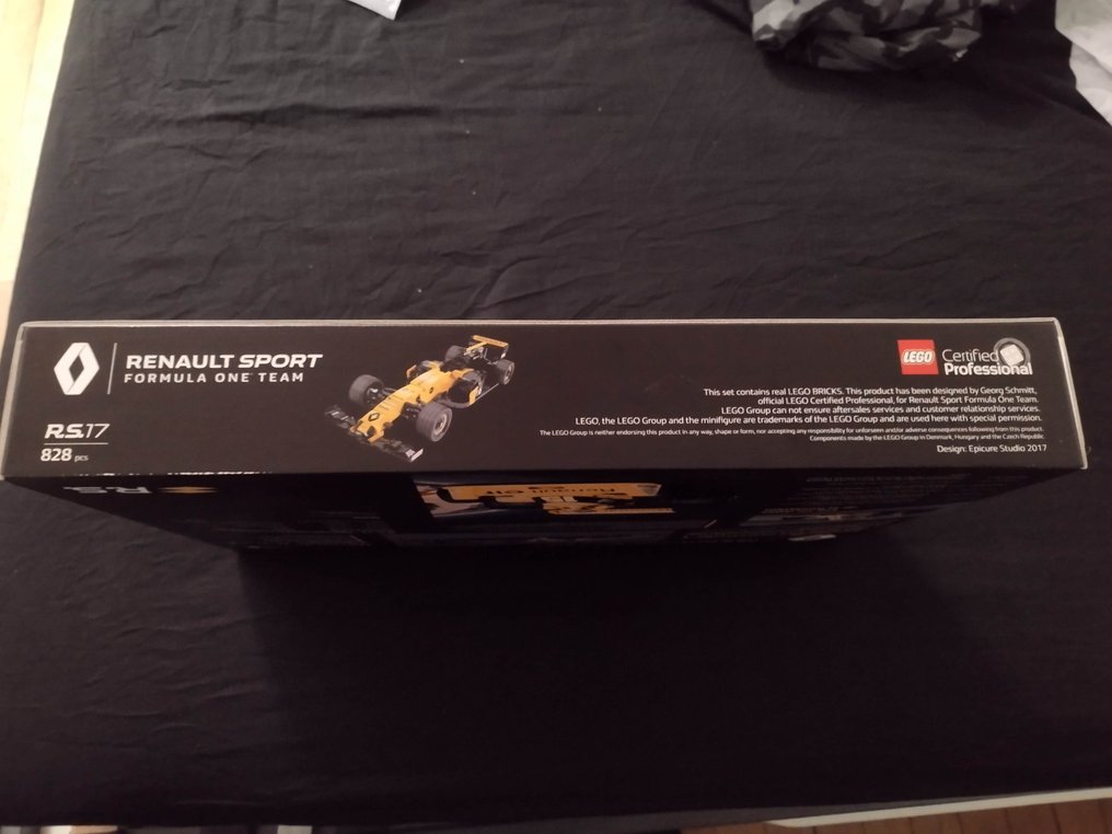Lego Set - Technic - Renault Sport Formula One Team R.S. 17 #4.3