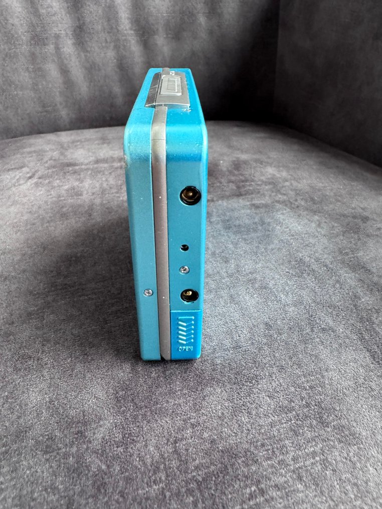 Sony - WM-EX668 Walkman #4.3