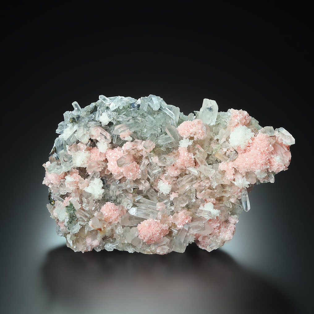 Exemplar excelent de rhodochrosite cu cuarț și calcit din zăcământul Davidkovo, Smolyan, Bulgaria. Specimen - Înălțime: 8 cm - Lățime: 5 cm- 94 g #2.1
