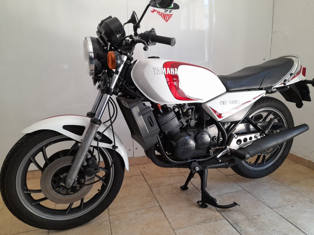 Yamaha - RD 350 LC - 4LO - 1982 #1.0
