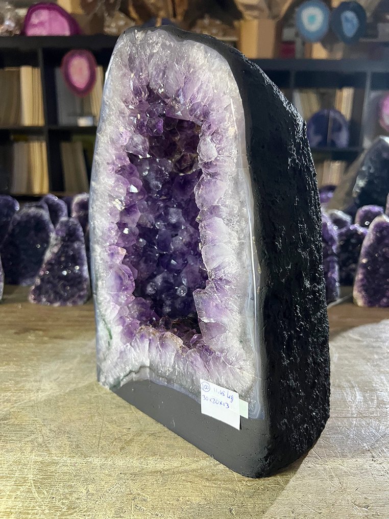 Amethyst Geode - Height: 30 cm - Width: 20 cm- 11.45 kg - (1) #1.0