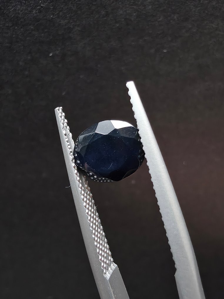 3.63 tcw Black Opal Faceted- 0.73 g - (3) #2.1