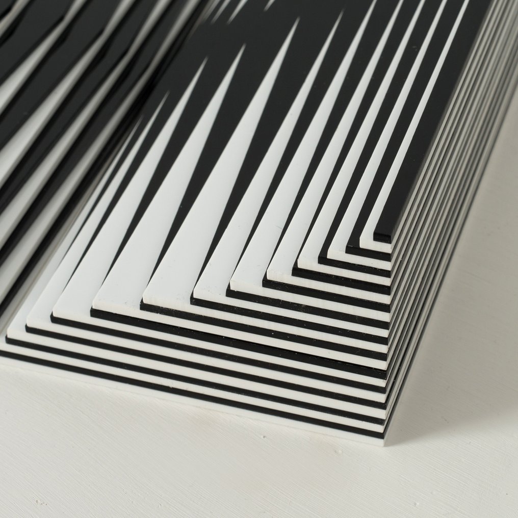 Gio Schiano - Scultura, LIMITED EDITION - Curve - 30 cm - Cast methacrylate #3.2