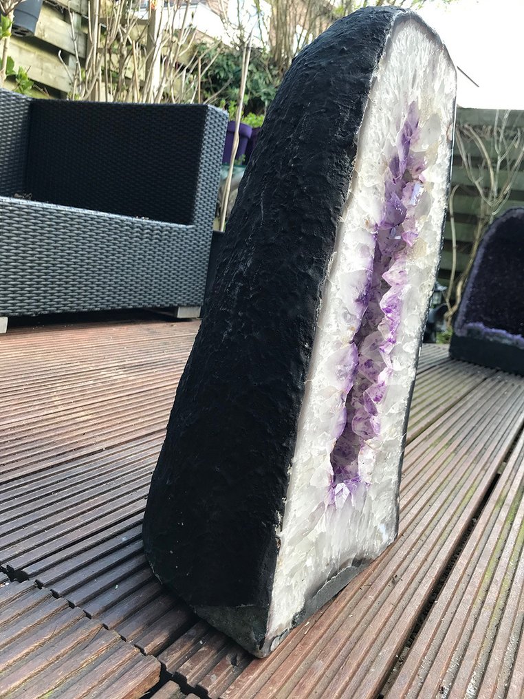 Amethyst Geode - Height: 50 cm - Width: 27 cm- 37.7 kg - (1) #2.1