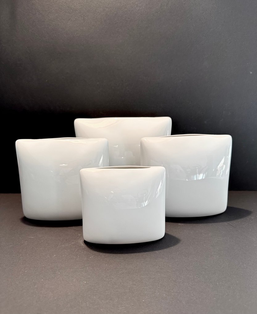 Rosenthal - Rosamonde Nairac - Vase (4) -  Kissen-Vase / Pillow  - Porcelain #4.3